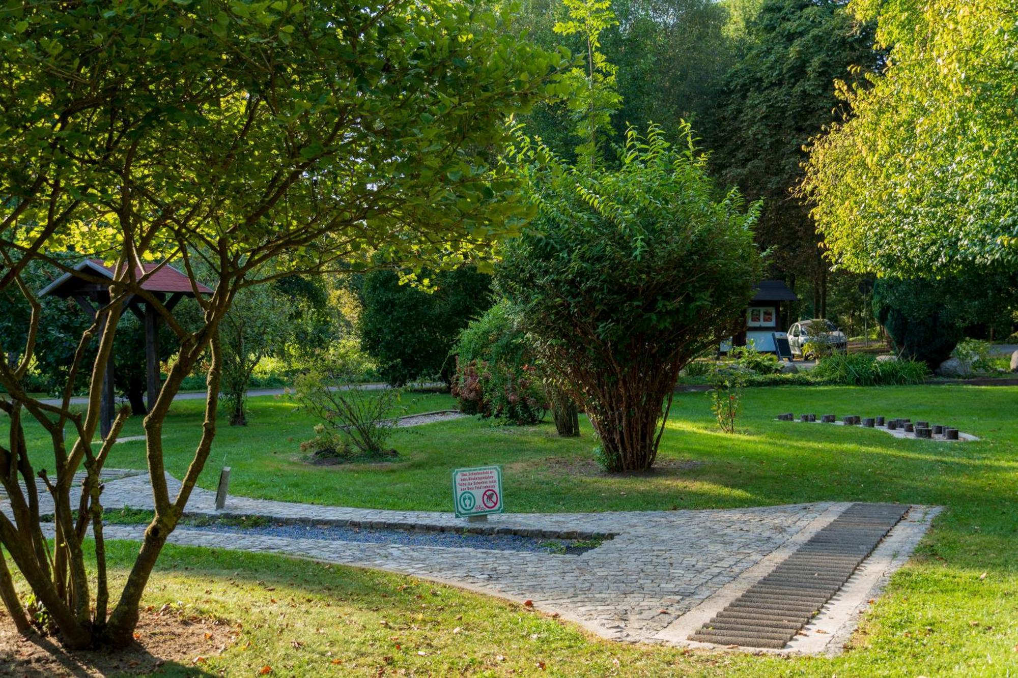 Gasthaus & Pension Am Kurfuerstendamm Burg  Ngoại thất bức ảnh