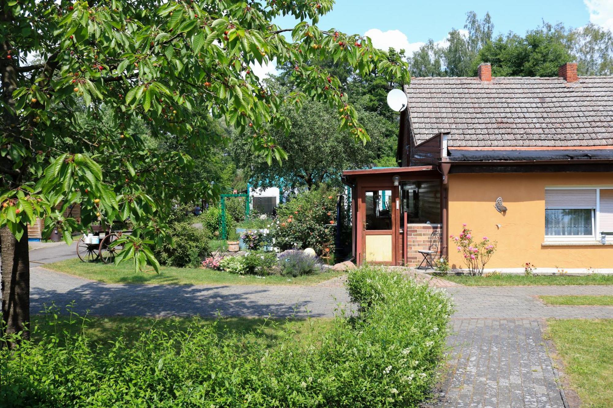 Gasthaus & Pension Am Kurfuerstendamm Burg  Ngoại thất bức ảnh