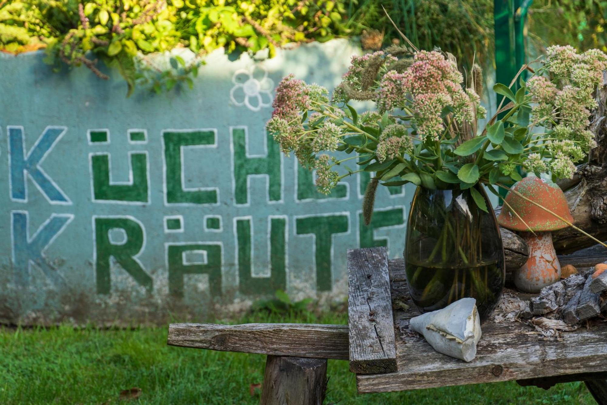 Gasthaus & Pension Am Kurfuerstendamm Burg  Ngoại thất bức ảnh