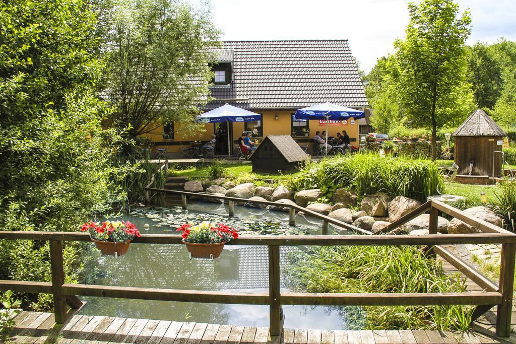 Gasthaus & Pension Am Kurfuerstendamm Burg  Ngoại thất bức ảnh